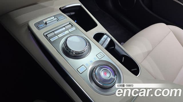 Genesis GV70, 2022 9