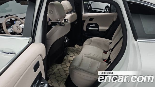 Mercedes-Benz EQA H243 AMG Line, 2023 12