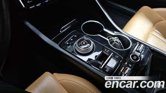Kia K5 гибрид 3세대 Prestige, 2023 9