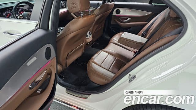 Mercedes-Benz E-класс W213 Avantgarde, 2019 12