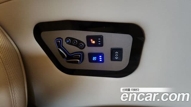 Hyundai 쏠라티 Luxury, 2020 18