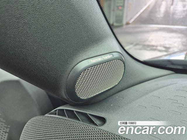 Mini Cooper S кабриолет 4세대 JCW, 2025 15