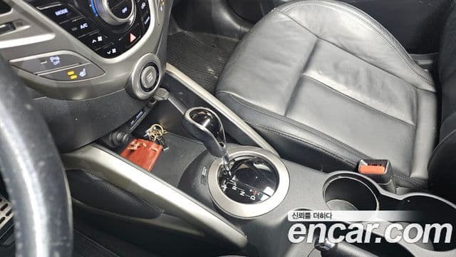 Hyundai Veloster DCT팩, 2013 9