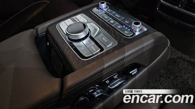 Kia The / новый K9 Grand Masters, 2019 18