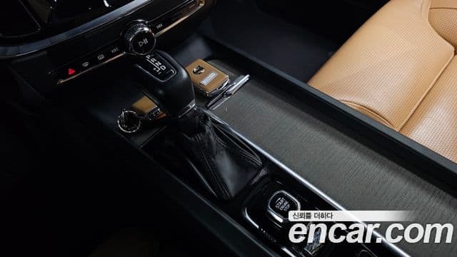 Volvo S60 3세대 T5 Inscription, 2020 9