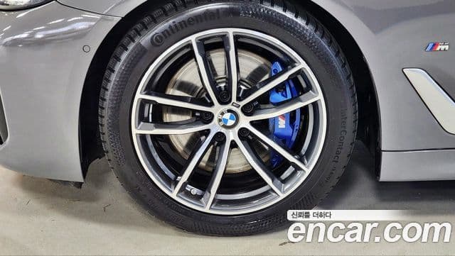 BMW 5시리즈 (G30) 520i M Sport, 2022 все фото
