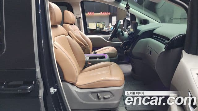 Hyundai Staria Inspiration, 2022 11