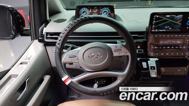 Hyundai Staria Inspiration, 2022 13