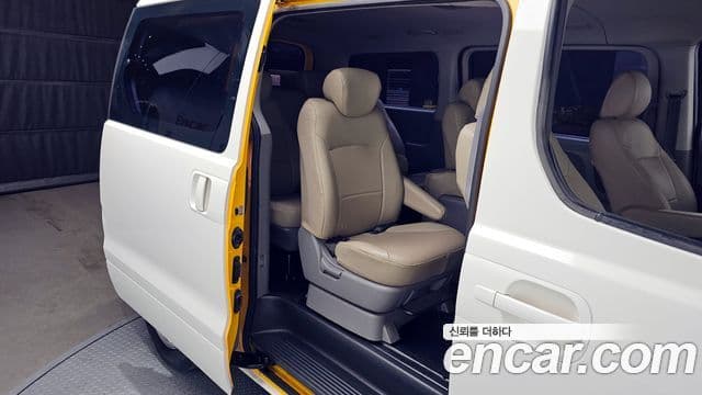 Hyundai Grand Starex Smart, 2017 12
