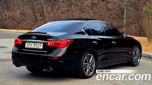 Infiniti Q50 Premium, 2015 3
