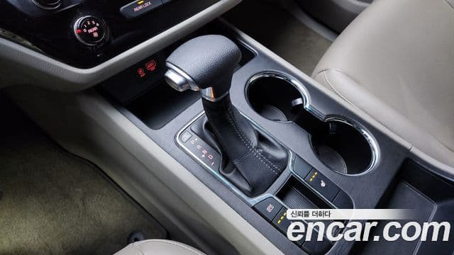 Kia The / новый New Carnival 11인승 Deluxe, 2019 9