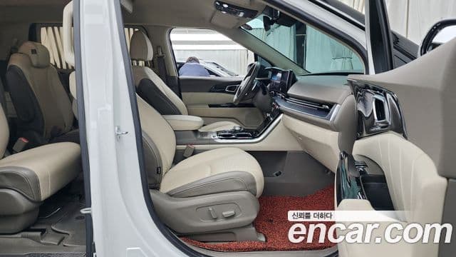 Kia Carnival 4세대 Signature, 2022 11