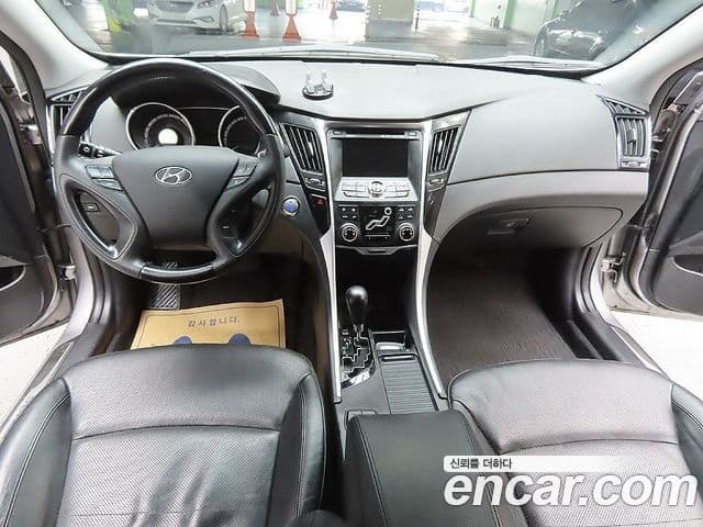 Hyundai YF Sonata люксовая версия, 2010 все фото