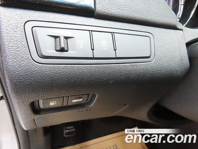 Hyundai YF Sonata люксовая версия, 2010 14