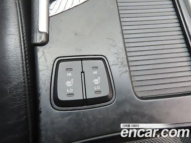 Hyundai YF Sonata люксовая версия, 2010 3