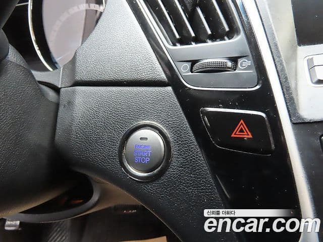 Hyundai YF Sonata люксовая версия, 2010 6