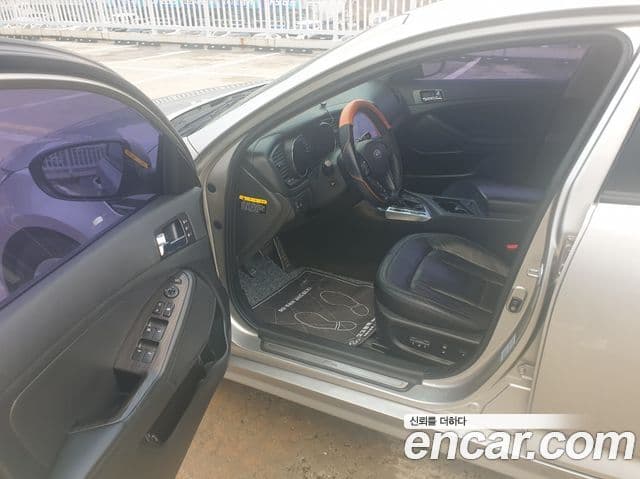 Kia K5 Prestige, 2012 10