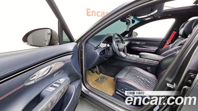 Genesis GV70, 2021 10