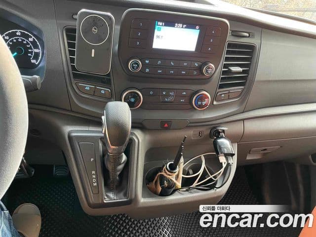 Ford 트랜짓, 2021 10