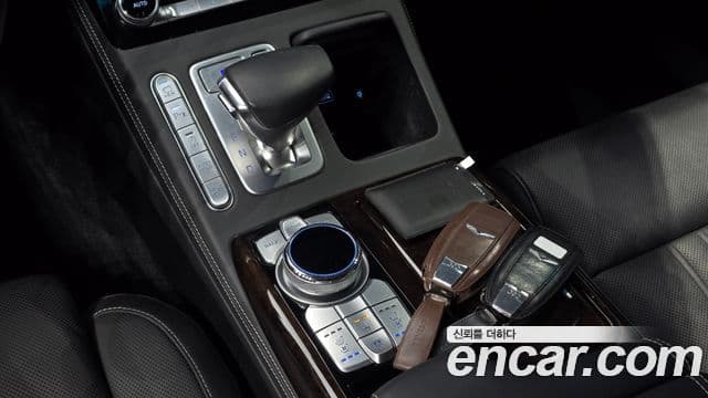 Genesis G90 Premium Luxury, 2020 9