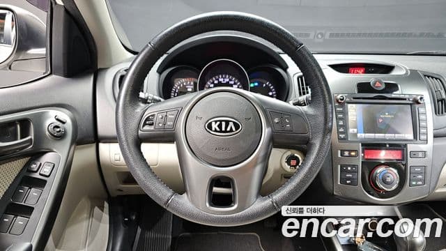 Kia Forte 1.6 CVVT W에디션, 2010 13