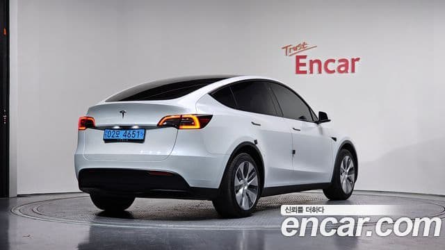 Tesla модель Y, 2024 2