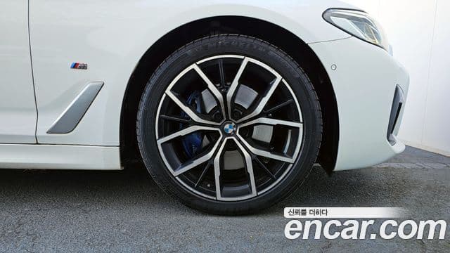 BMW 5시리즈 (G30) 530i M Sport, 2022 все фото