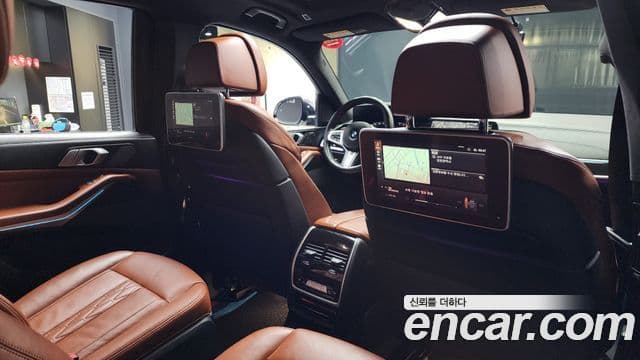 BMW X7 (G07) xDrive 40i M Sport 6인승, 2019 18