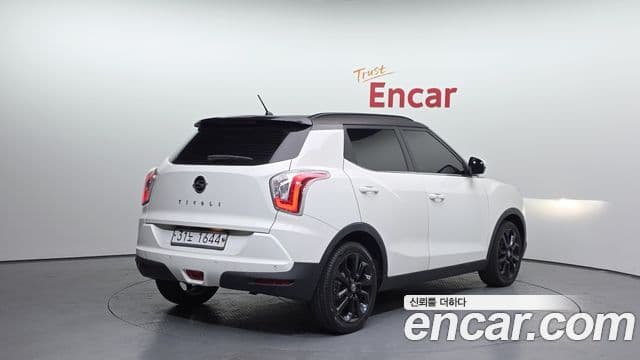 KG모빌리티(SsangYong) Tivoli топовая версия, 2015 2