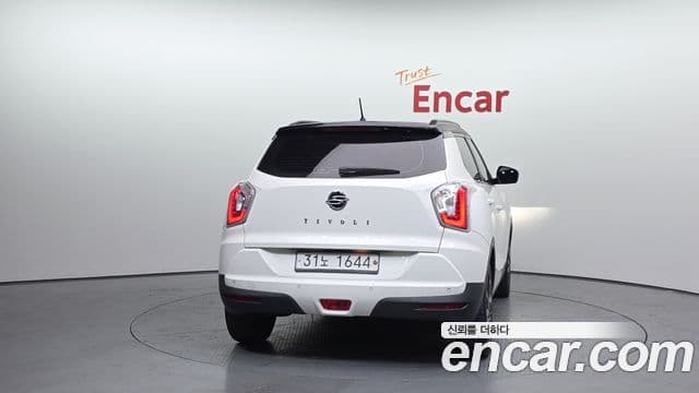 KG모빌리티(SsangYong) Tivoli топовая версия, 2015 4