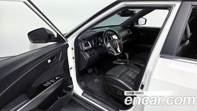 KG모빌리티(SsangYong) Tivoli топовая версия, 2015 10