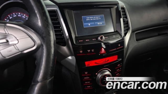 KG모빌리티(SsangYong) Tivoli топовая версия, 2015 14