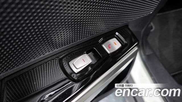 KG모빌리티(SsangYong) Tivoli топовая версия, 2015 18