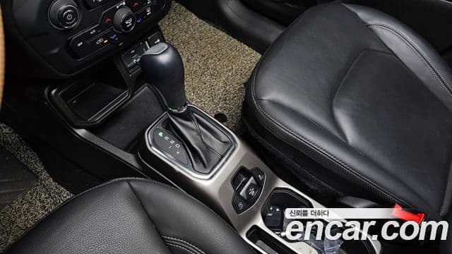 Jeep Renegade 1.3 Limited, 2022 9