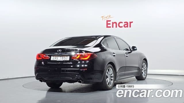 Infiniti Q70 Style, 2018 2