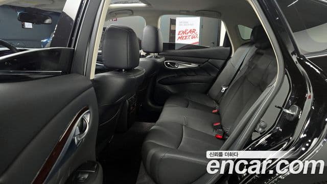 Infiniti Q70 Style, 2018 13