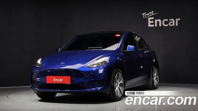 Tesla модель Y, 2024 1