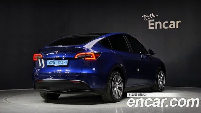 Tesla модель Y, 2024 2