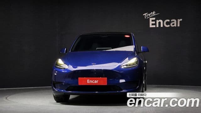 Tesla модель Y, 2024 3