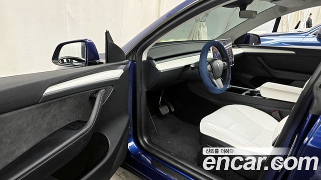 Tesla модель Y, 2024 10