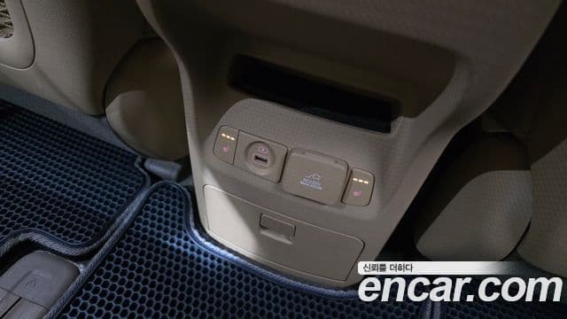 Kia All New Carnival Prestige High Roof, 2017 18