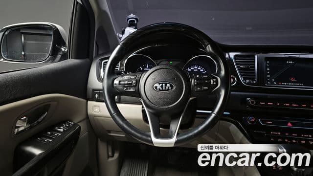 Kia The / новый New Carnival Noblesse, 2019 13