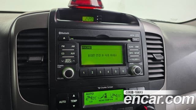 Kia Carnival R R Special, 2010 16