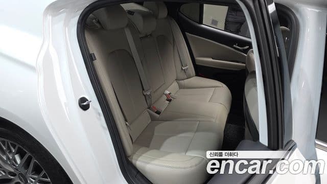 Genesis The / новый New G70, 2021 12