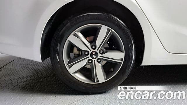 Kia The / новый New K3 Style, 2018 все фото