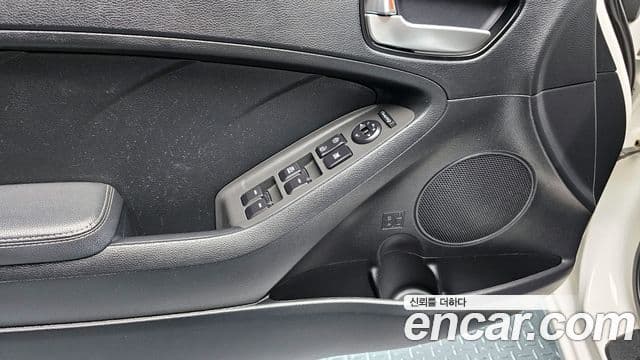 Kia The / новый New K3 Style, 2018 18