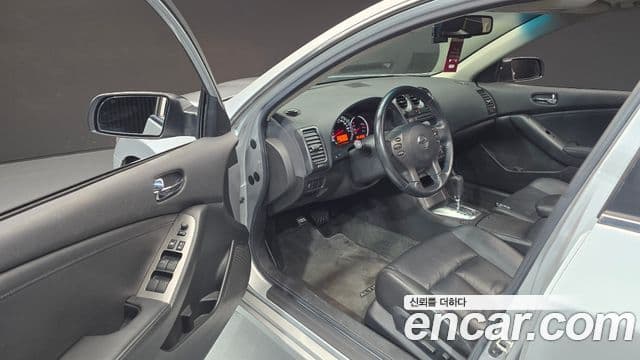 Nissan 알티마 L32, 2011 10