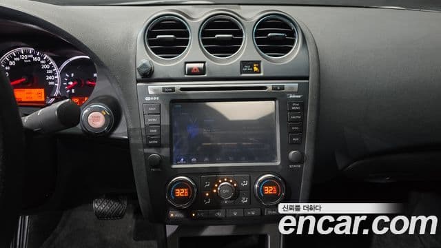 Nissan 알티마 L32, 2011 14