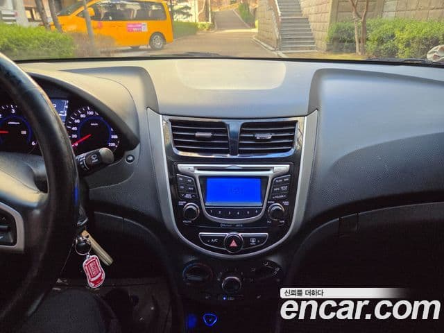 Hyundai Accent(новый кузов / новое поколение) Modern, 2014 14