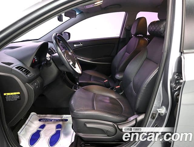 Hyundai Accent(новый кузов / новое поколение) Modern, 2015 9